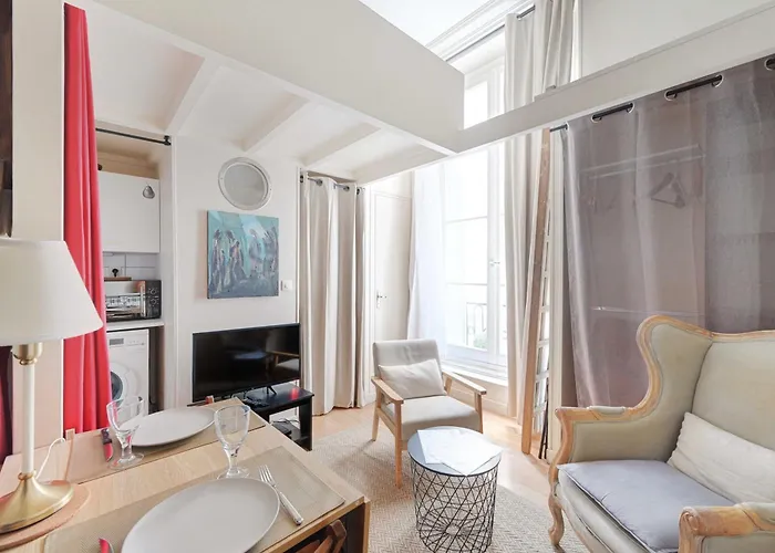 Charming - 2p - Sentier Montorgueil * Paris